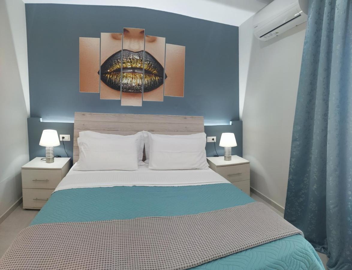 Maxim Apartment Heraklion  Exterior photo